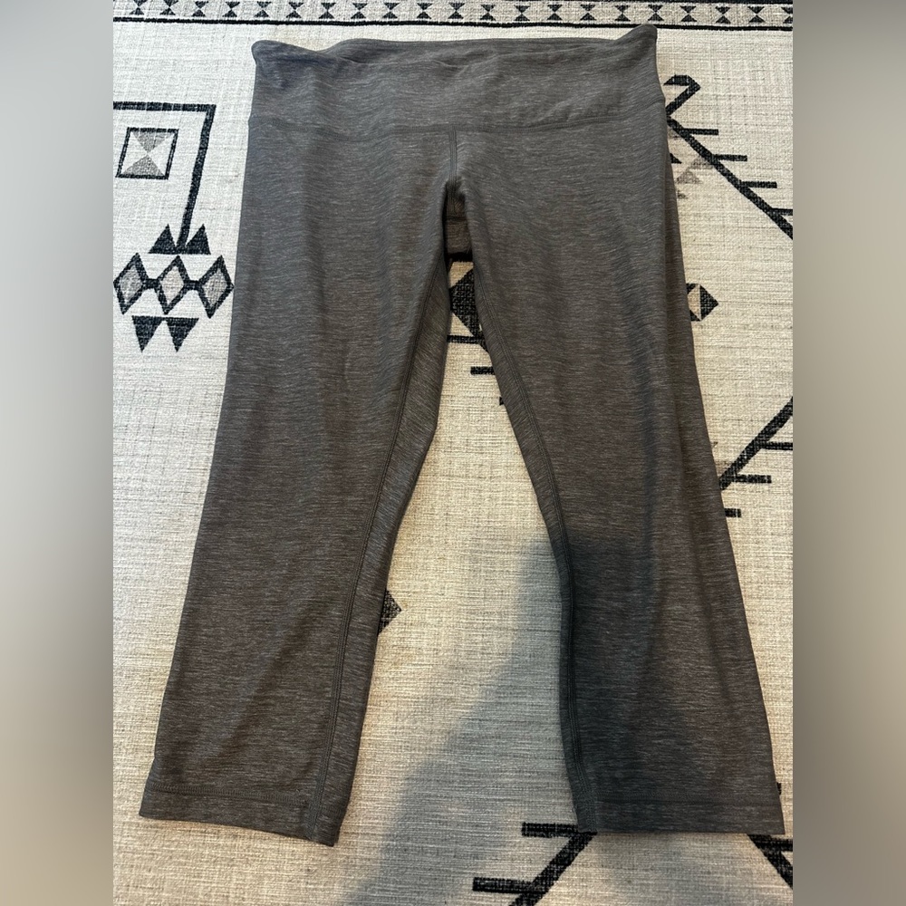 Lululemon Wunder under leggings crop 21"